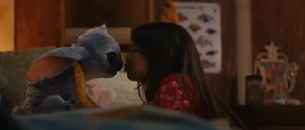 Ліло цілує Стіча у носик