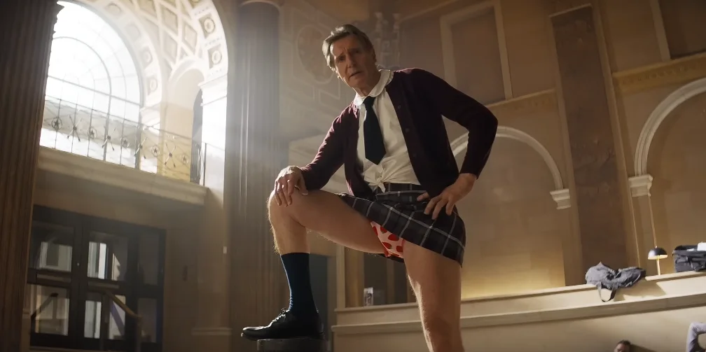 Кадр із фільму "Голий пістолет"